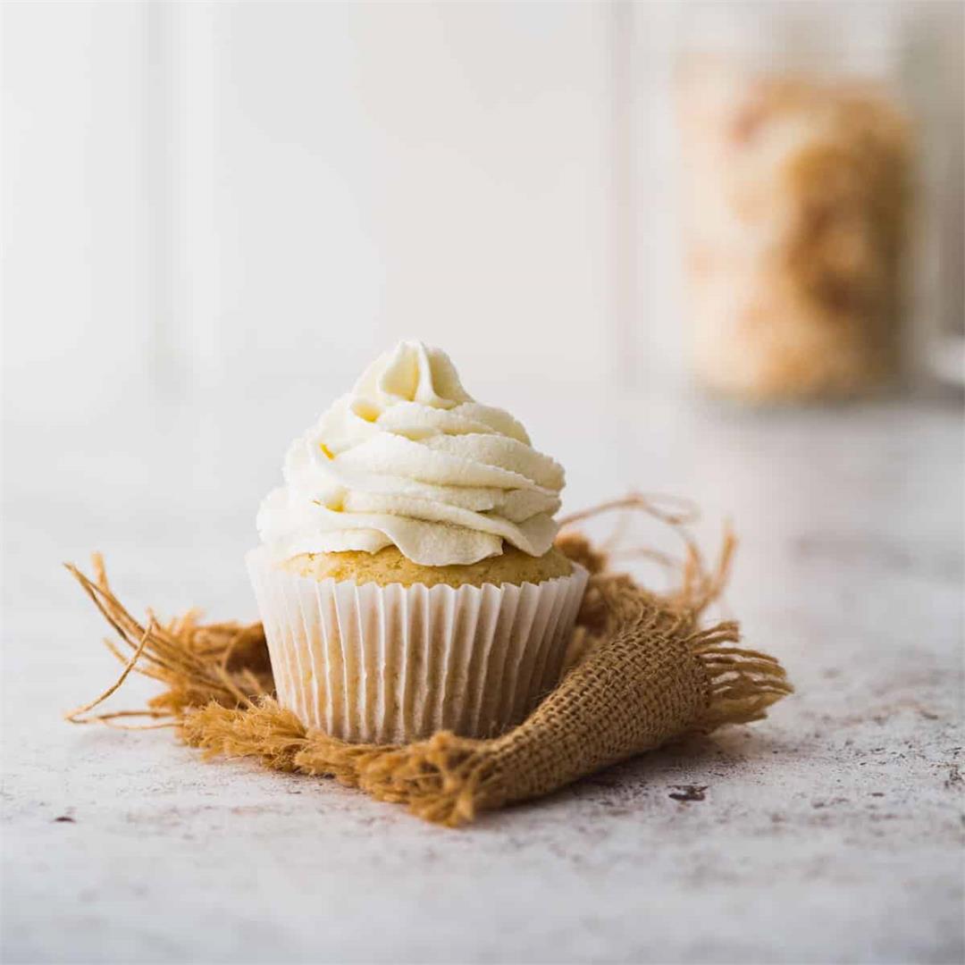 Pineapple  Cupcakes with Coconut
