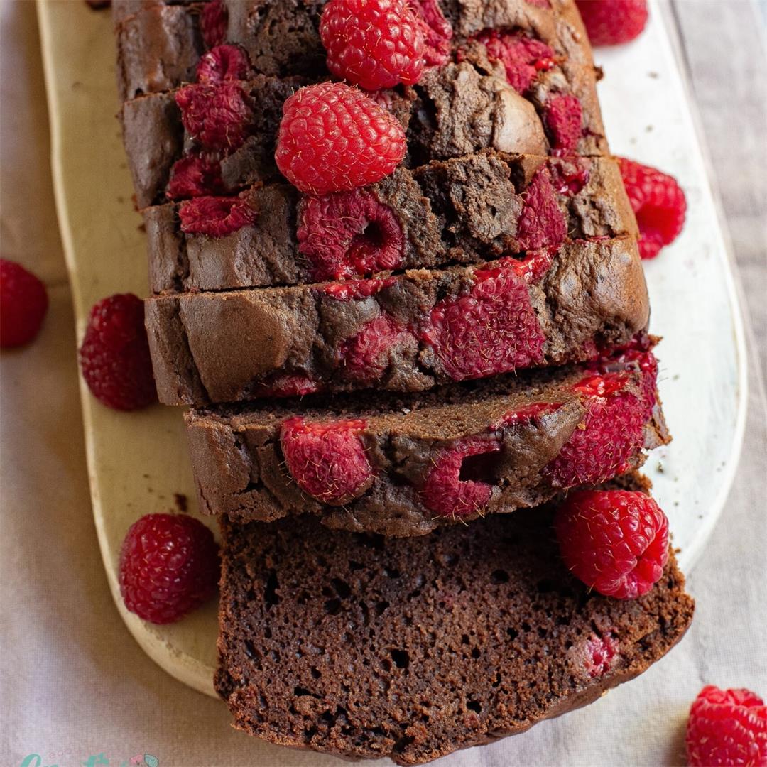 Chocolate pound cake with raspberries