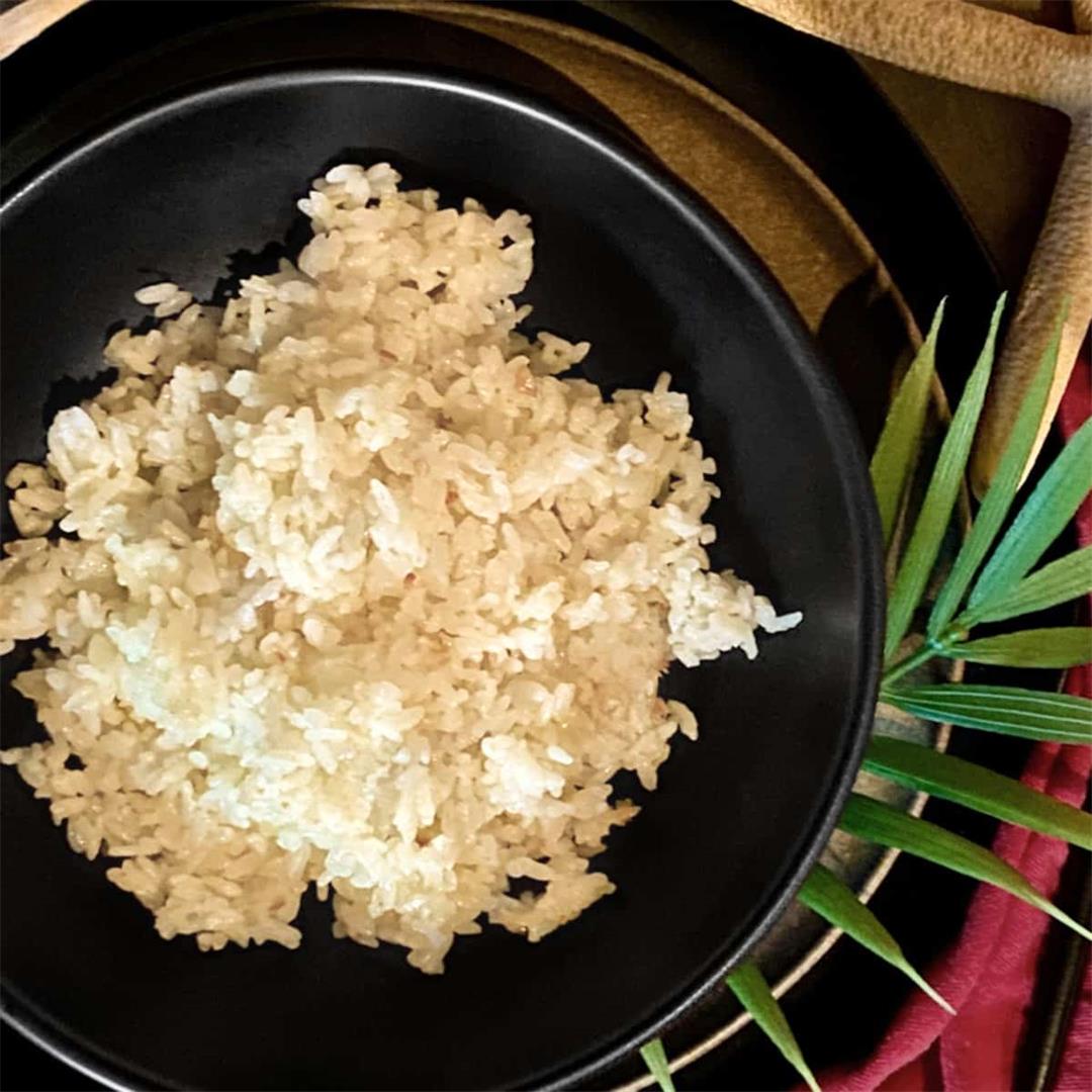 Filipino Garlic Fried Rice (Sinangag)