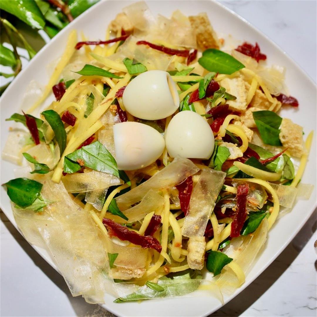 Banh Trang Tron – Vietnamese Rice Paper Salad Recipe