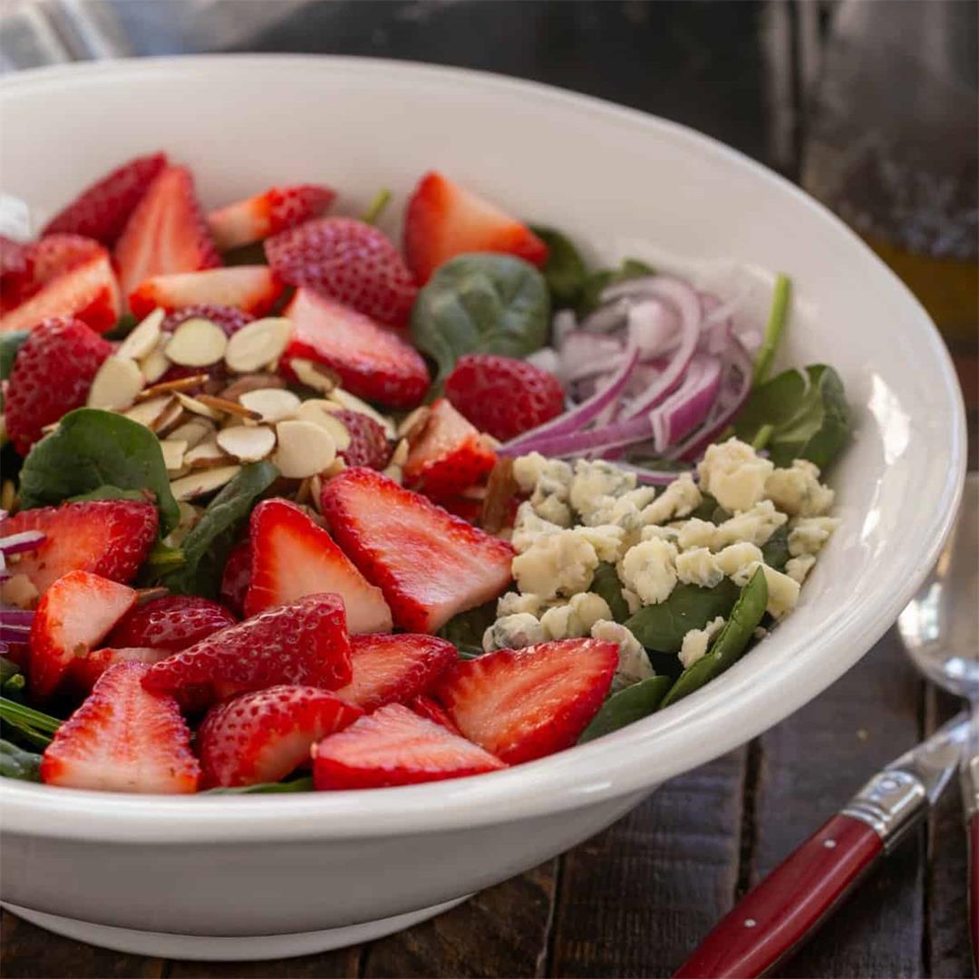 Strawberry Spinach Salad with Blue Cheese