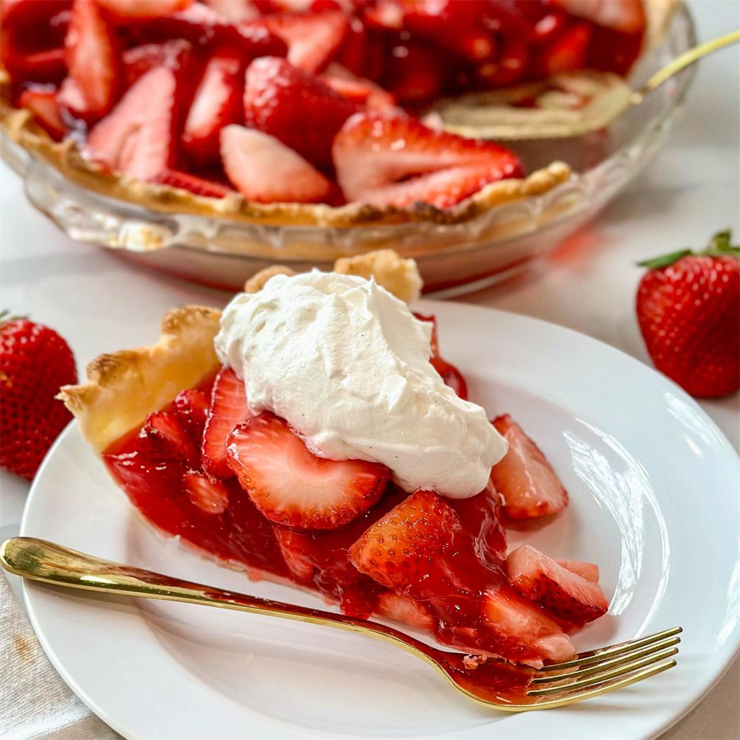 Easy Fresh Strawberry Pie with Jell-O