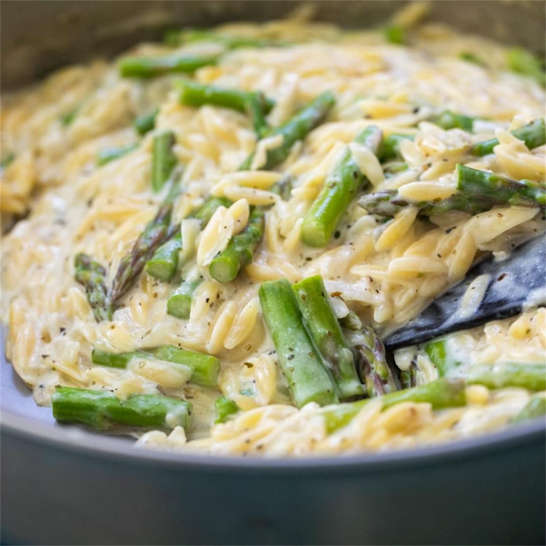 Quick Creamy Orzo with Asparagus