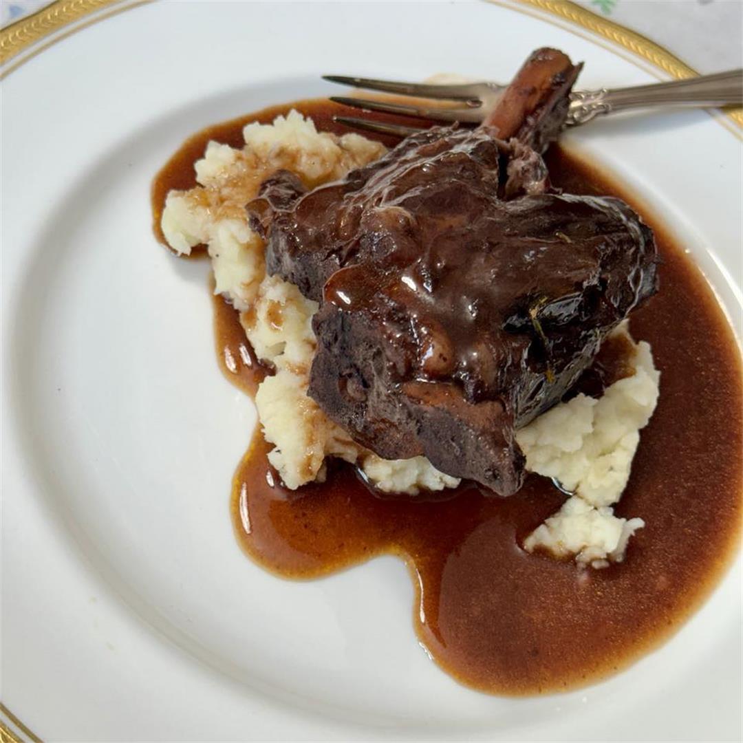 Braised Lamb Shanks in Red Wine