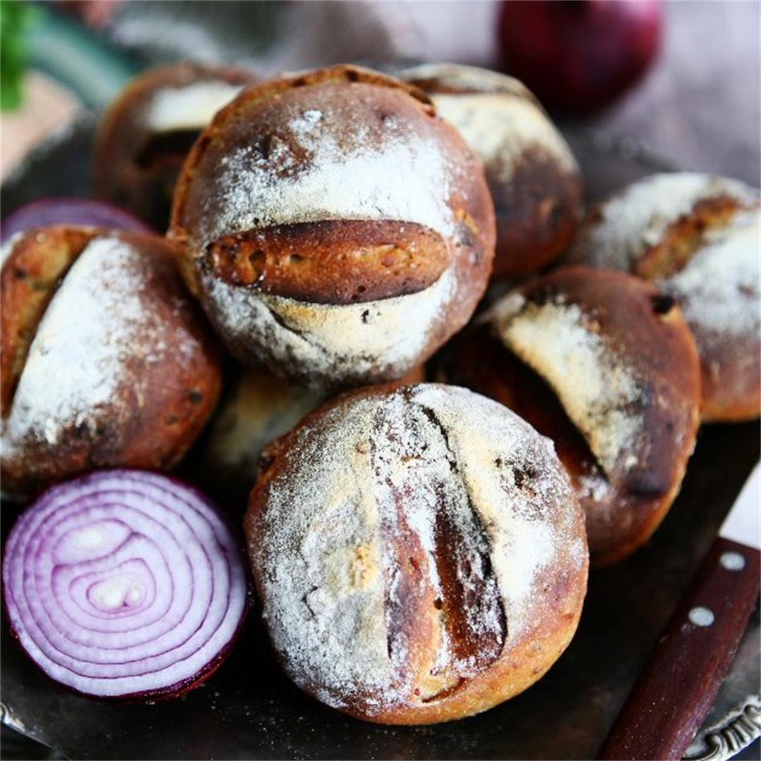 Bread Rolls with Bacon, Red Onion, and Thyme