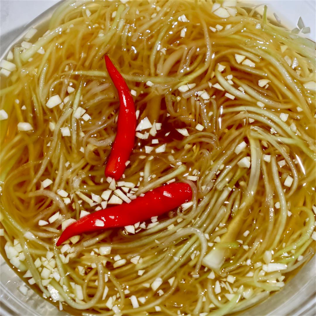 Quick and Easy Vietnamese Pickled Green Papaya