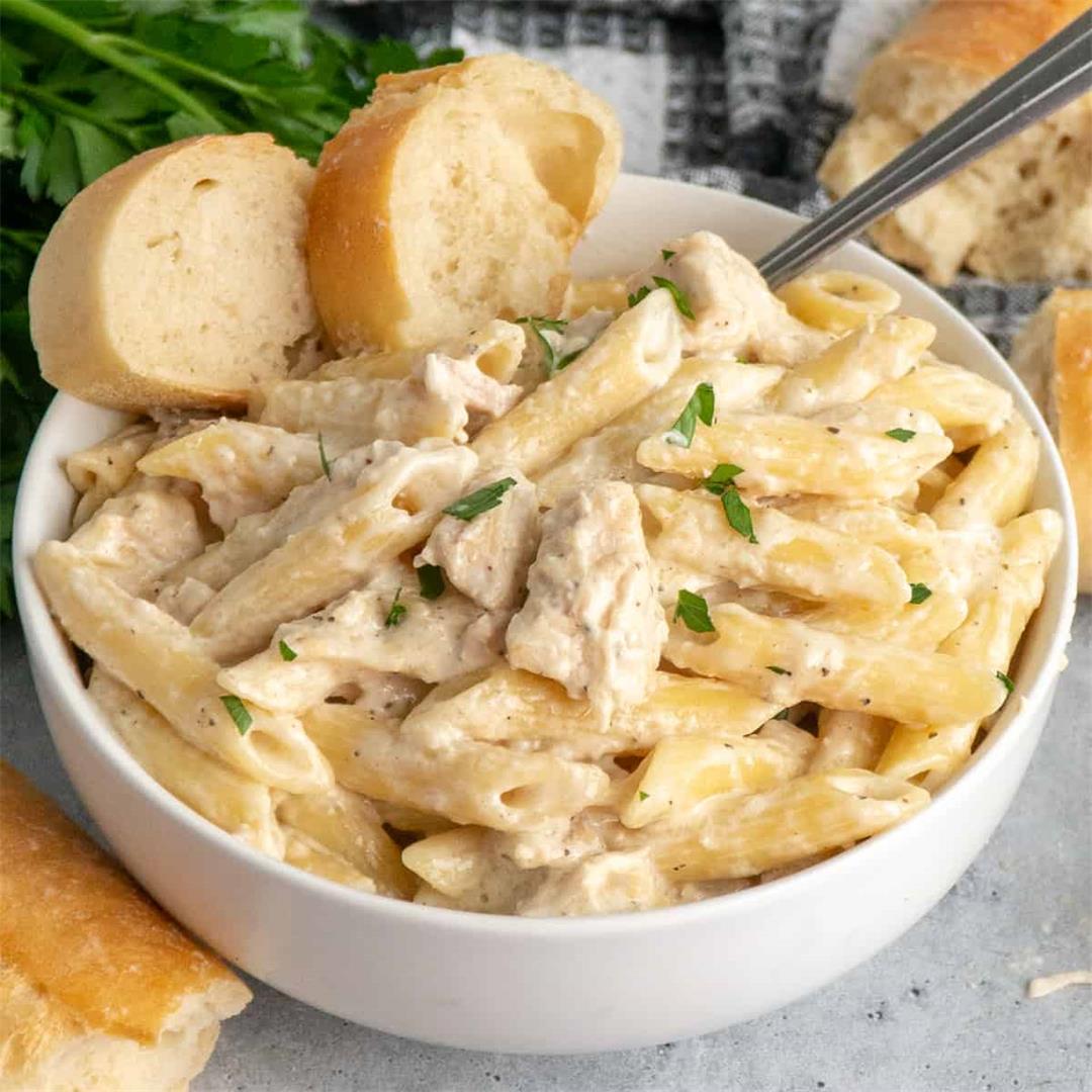 Crock Pot Chicken Alfredo