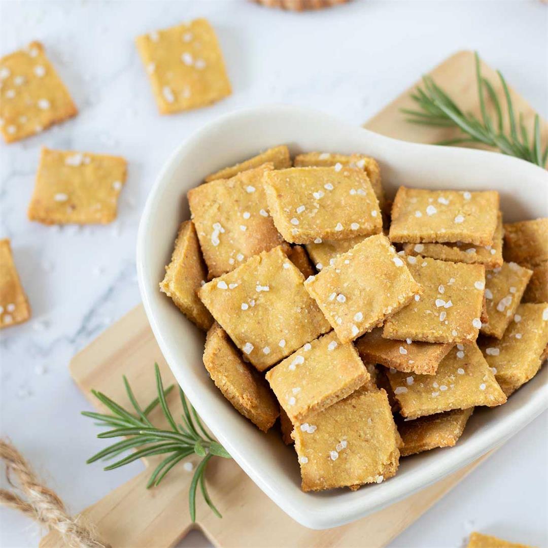 Healthy Chickpea Flour Crackers (Vegan & Gluten-Free)