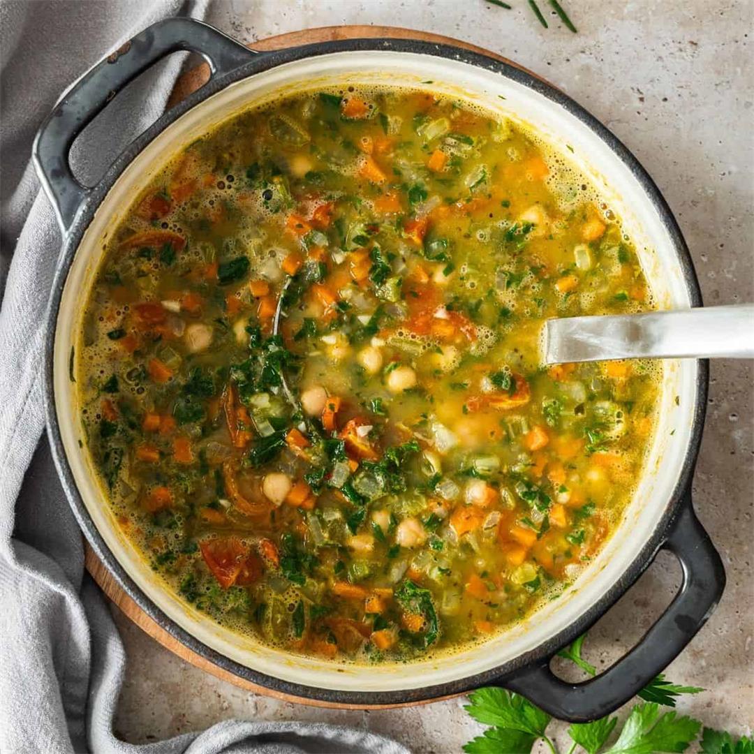 Mediterranean Chickpea and Vegetable Soup