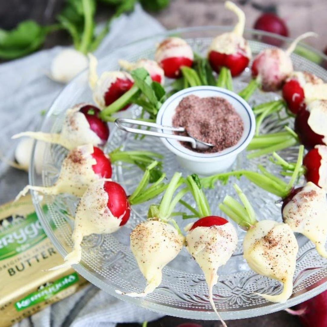 Butter-dipped Radishes