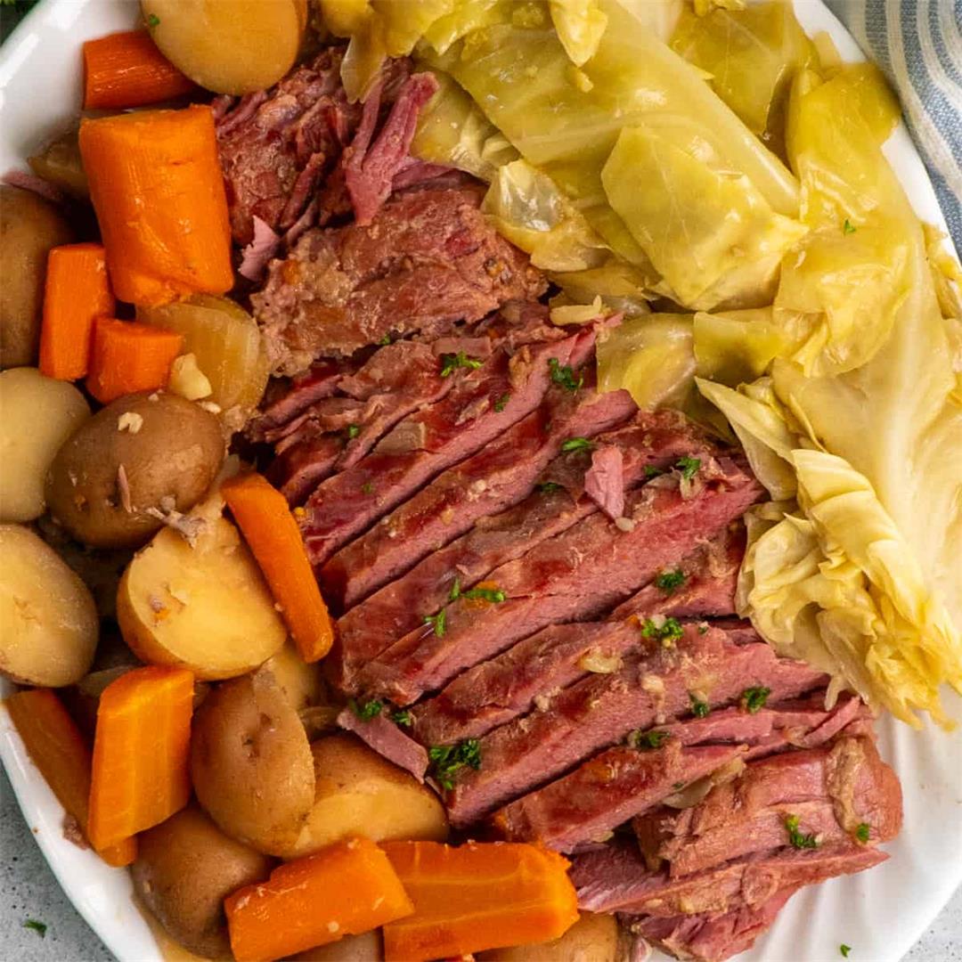 Crock Pot Corned Beef and Cabbage