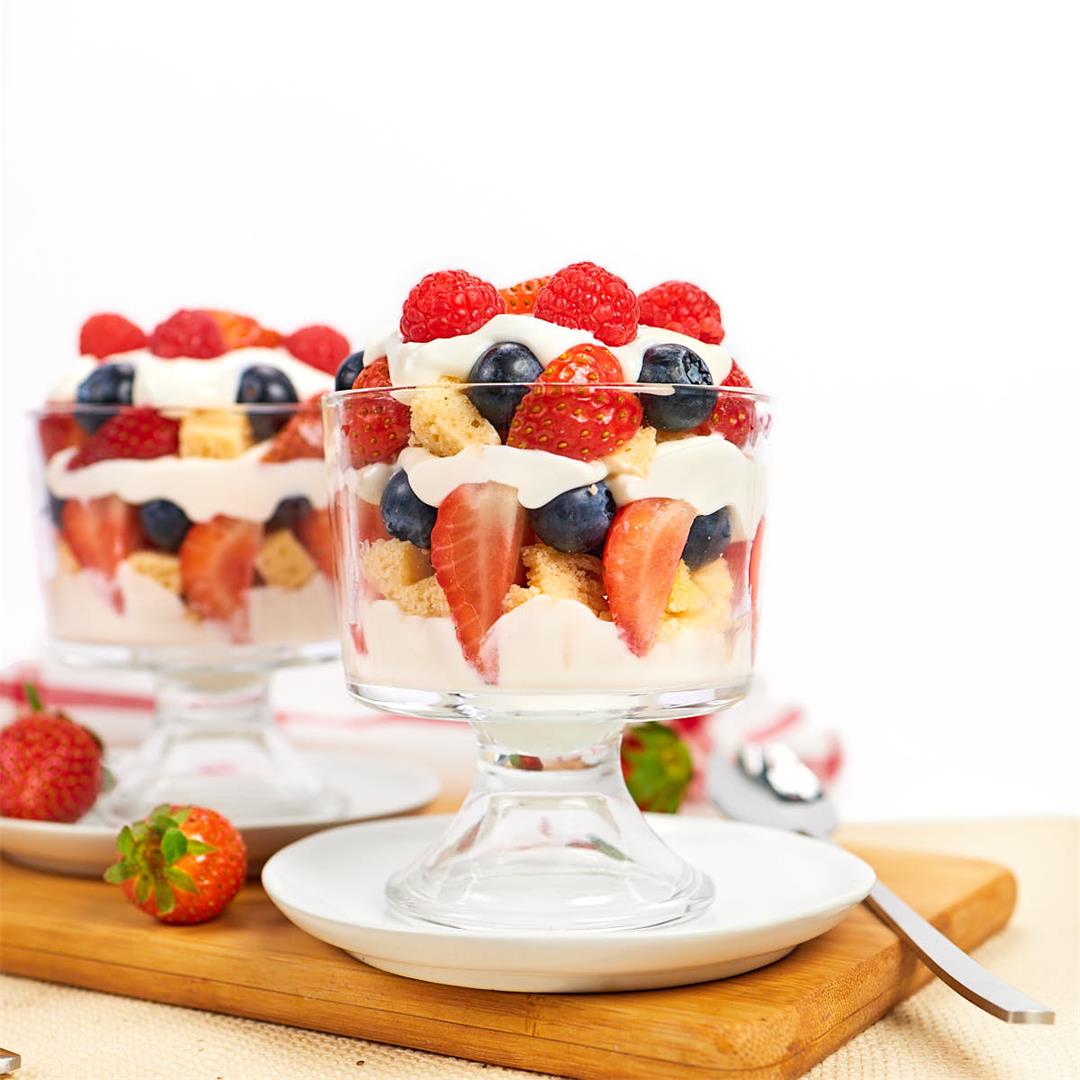 Greek Yogurt Berry Trifle