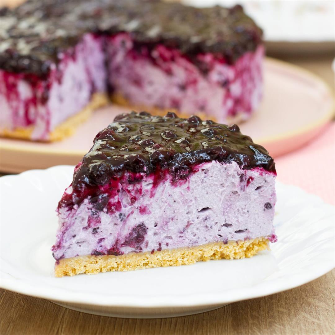 No-bake cheesecake with bilberries ⋆ MeCooks Blog