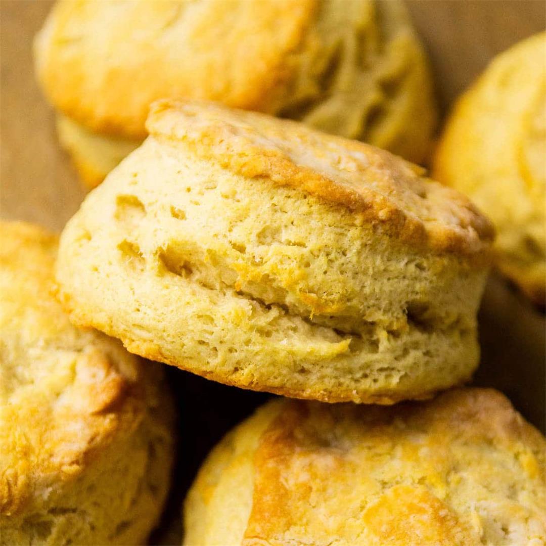 Easy Vegan Biscuits (with Coconut Oil)