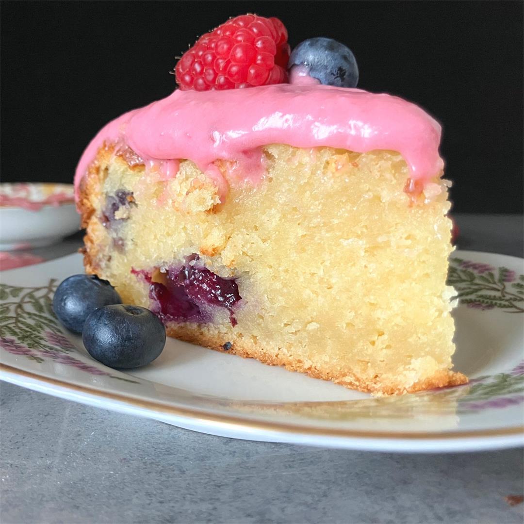 Blueberry White Chocolate Mud Cake (With Berry Frosting)