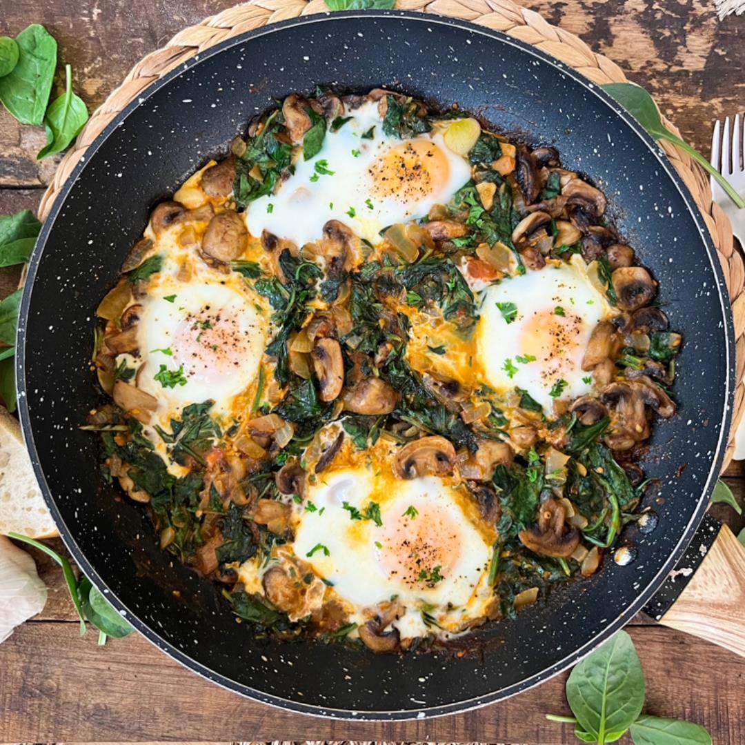 Spinach and Mushroom Egg Skillet | Quick & Easy ONE-PAN Recipe