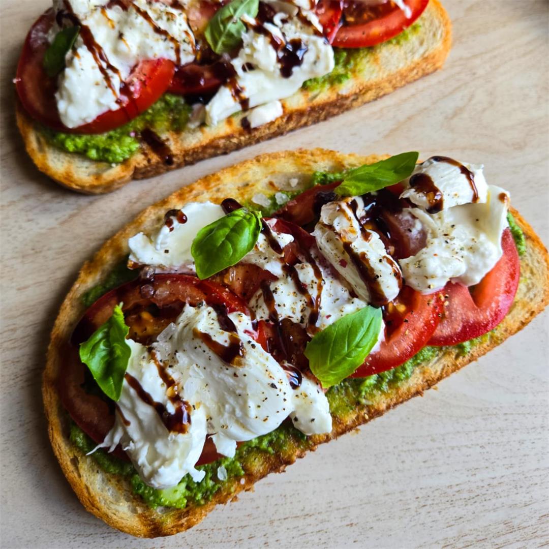 Pesto Tomato Toasts