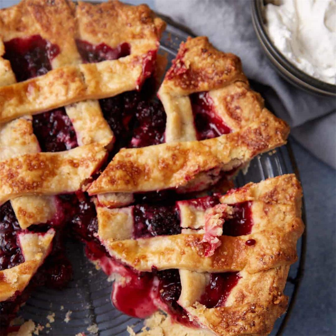 Homemade Blackberry Pie with Double Crust