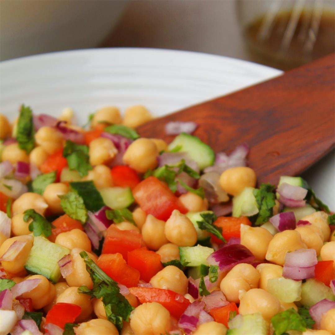 Mediterranean Chickpea Salad