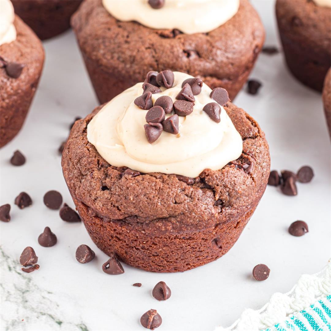 Peanut Butter Cheesecake Cups