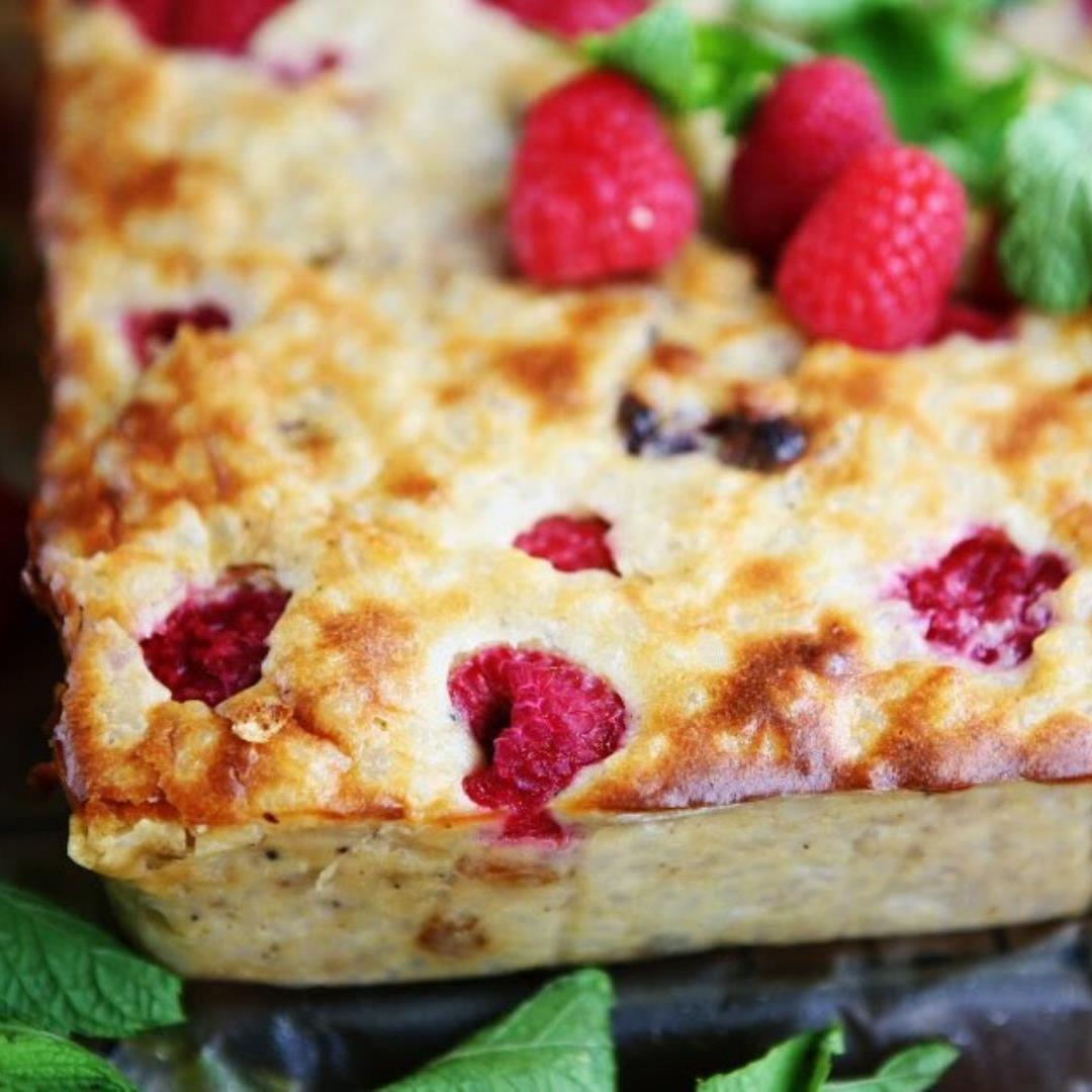 Raspberry Rice Pudding Slices