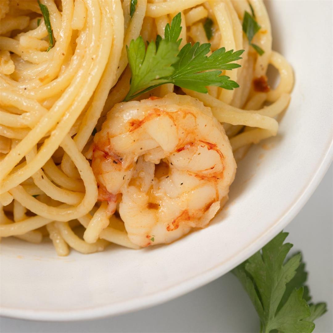 Easy Garlic Shrimp Pasta