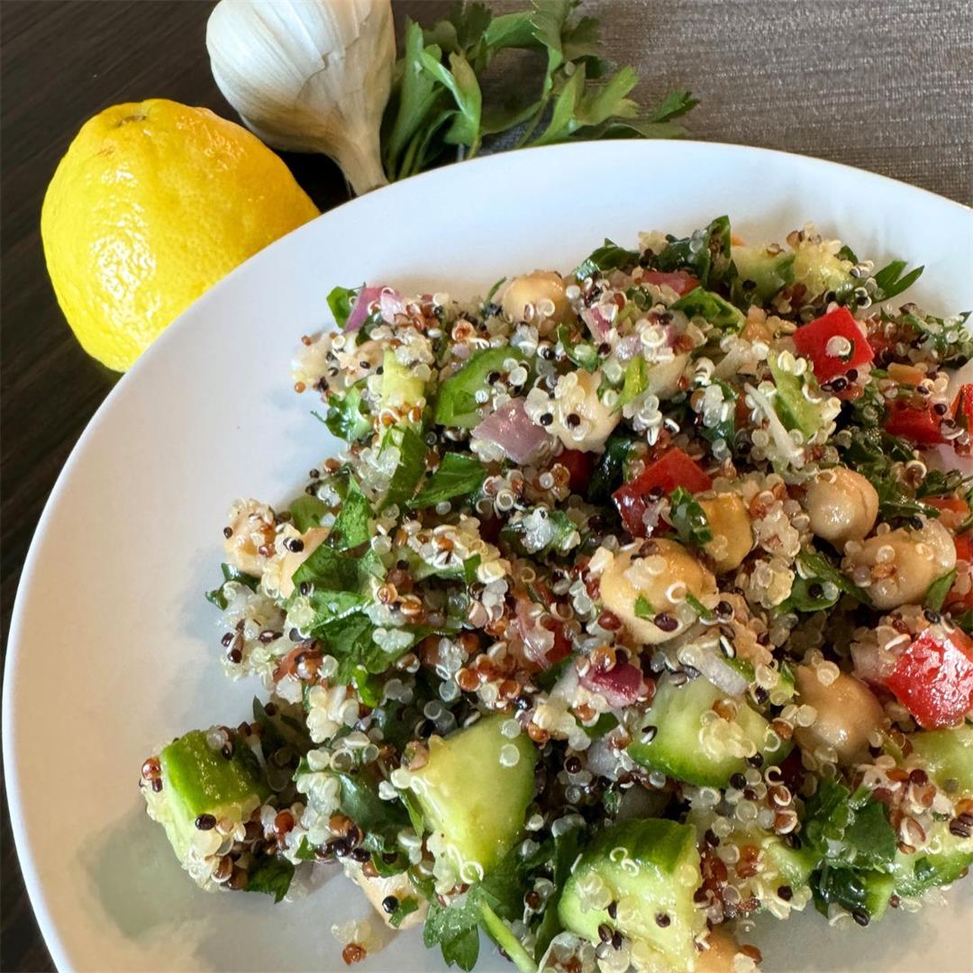 Chickpea Quinoa Kale Salad