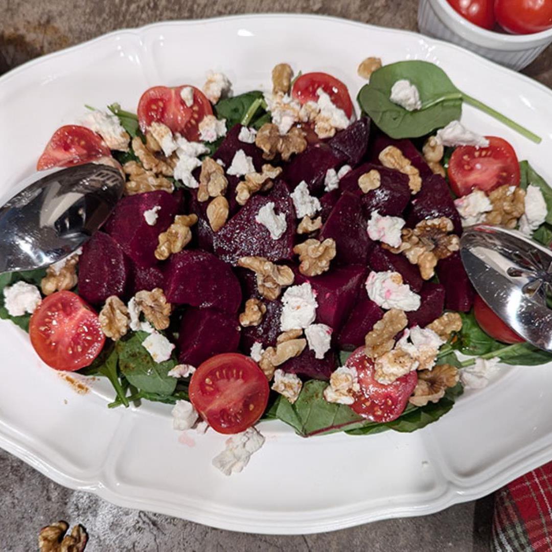 Beet salad with goat cheese