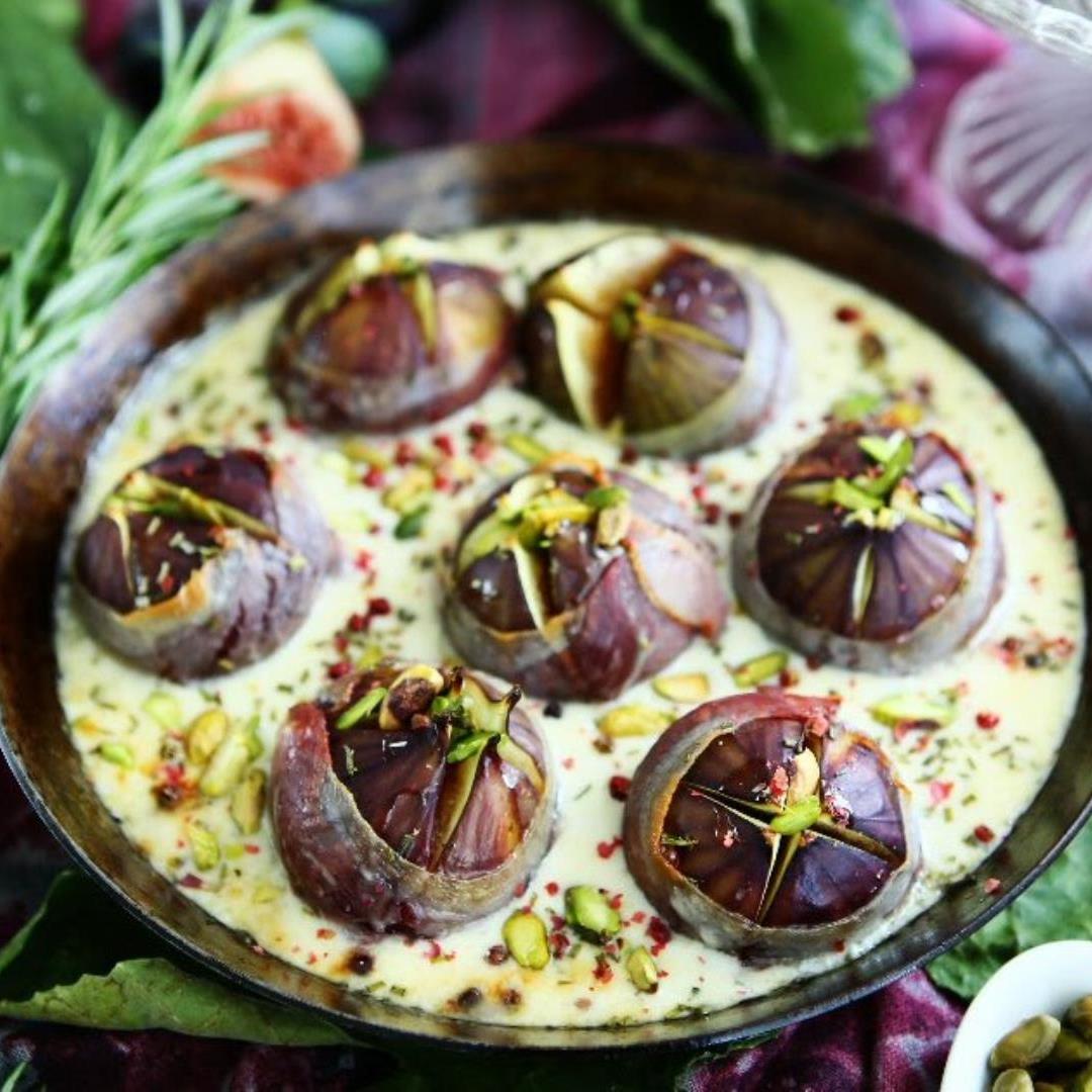 Black Forest Ham wrapped Figs with Gorgonzola Cream