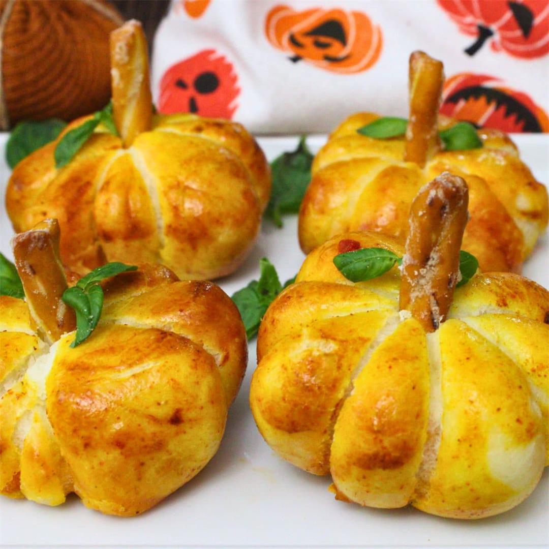 Air Fryer Pizza Pumpkins