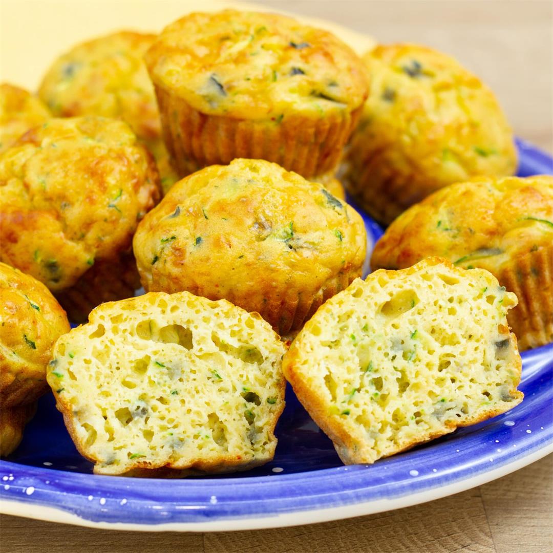 Cheese and zucchini muffins ⋆ MeCooks Blog