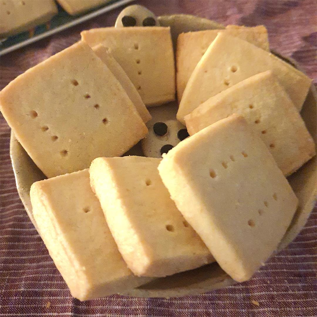 Lemon shortbread