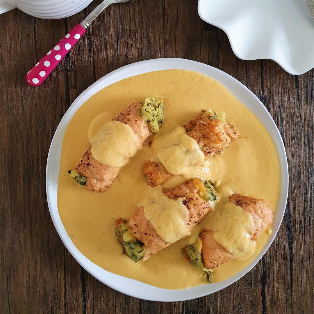 Chicken rolls stuffed with potato in corn sauce