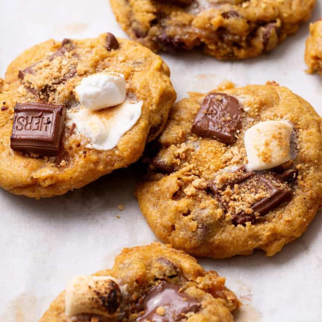 Pumpkin S'mores Cookies