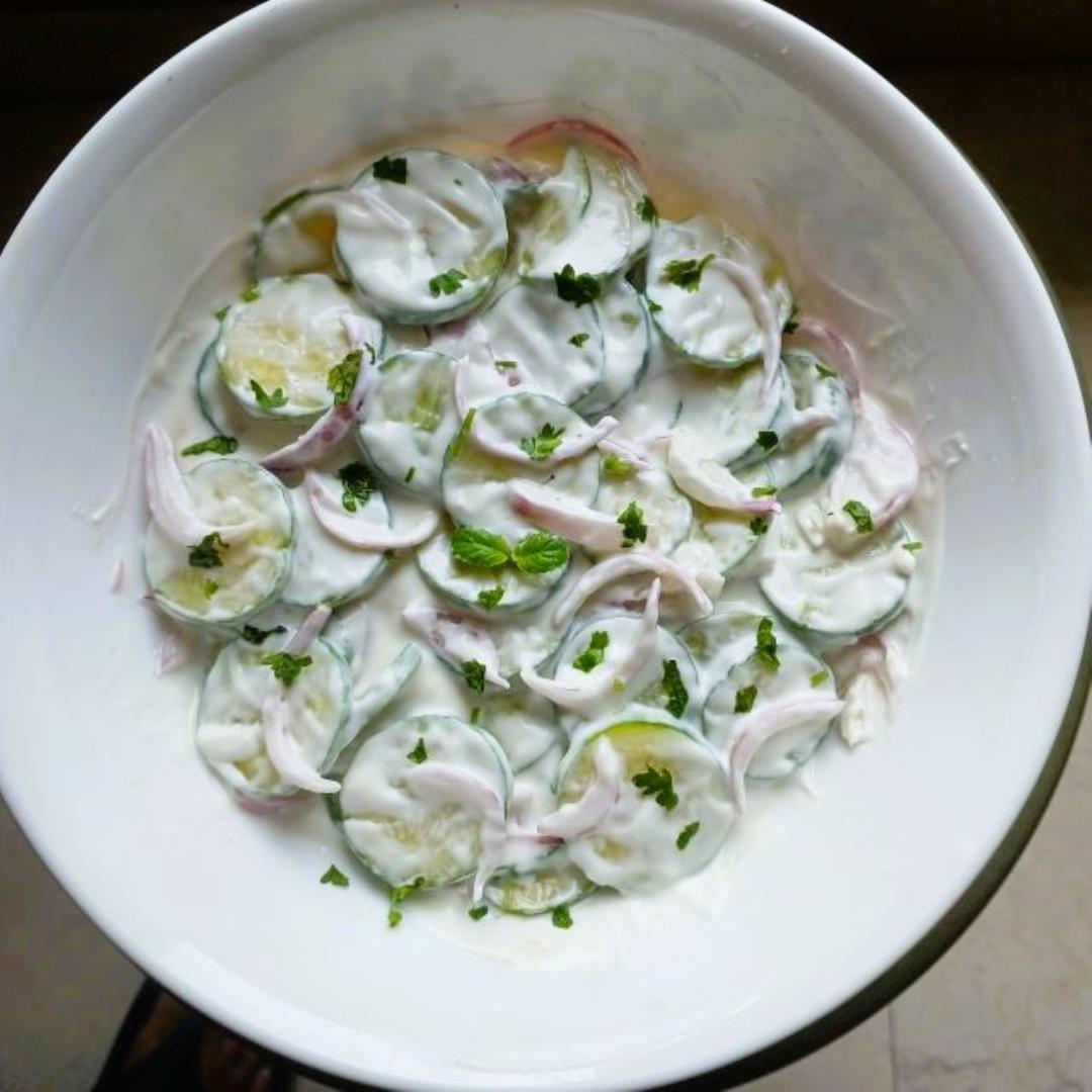 Creamy Cucumber Salad With Greek Yogurt