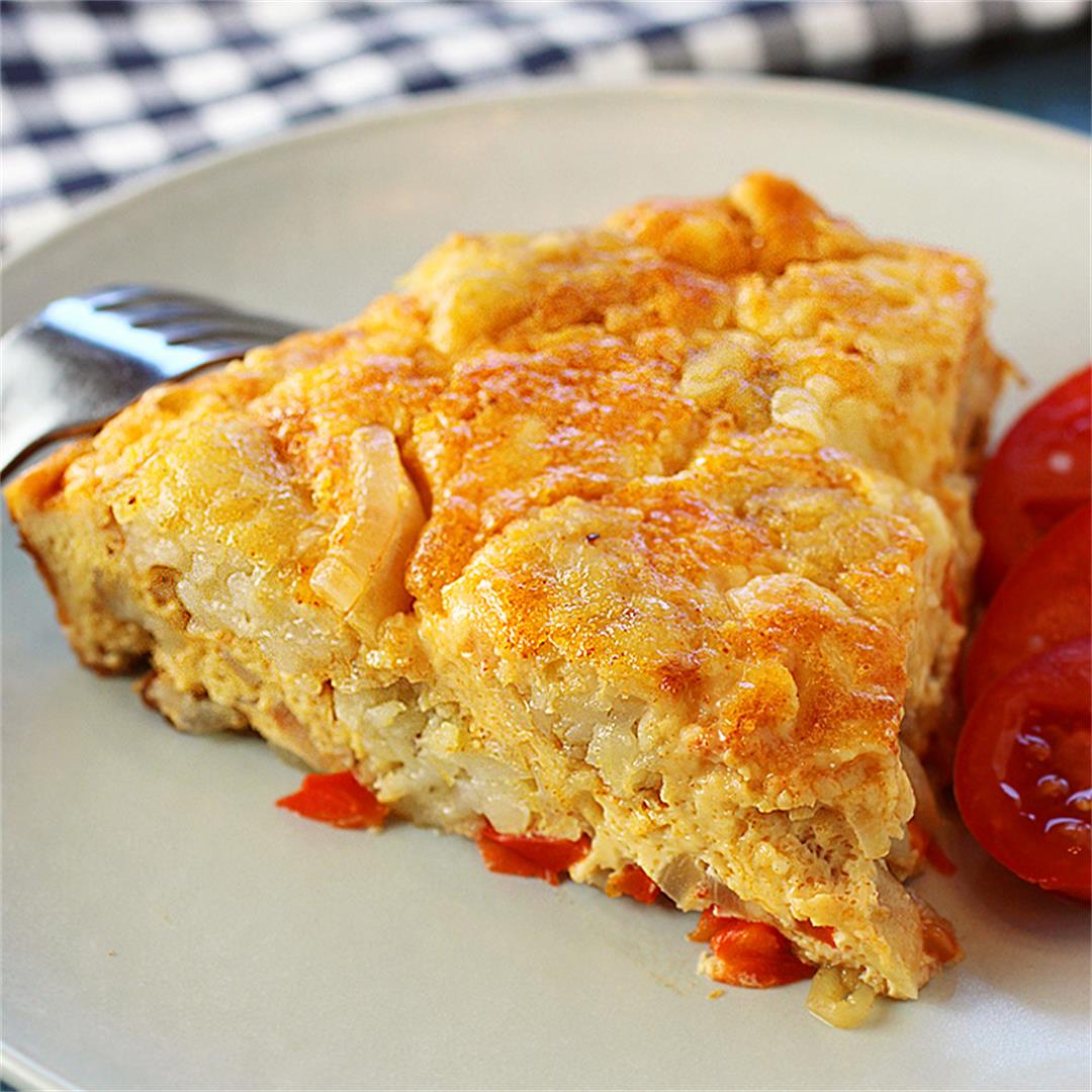 Tater tot egg bake with veggies and cheese