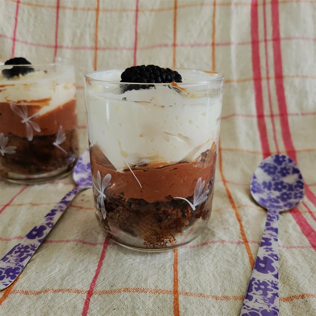 Banana hazelnut cake parfait with mascarpone chocolate cream