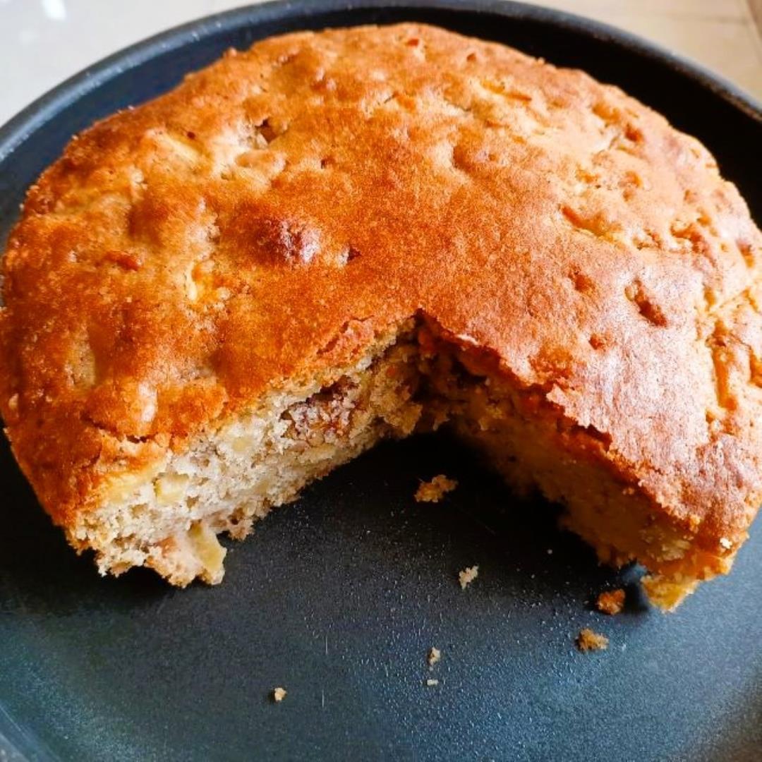 Cinnamon Walnut Apple Cake: A Fall Favorite