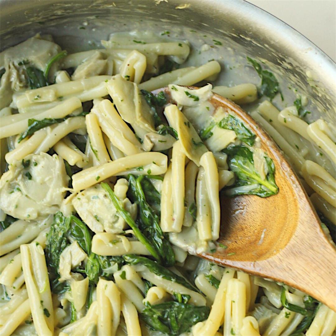 Creamy Vegan Spinach Artichoke Pasta