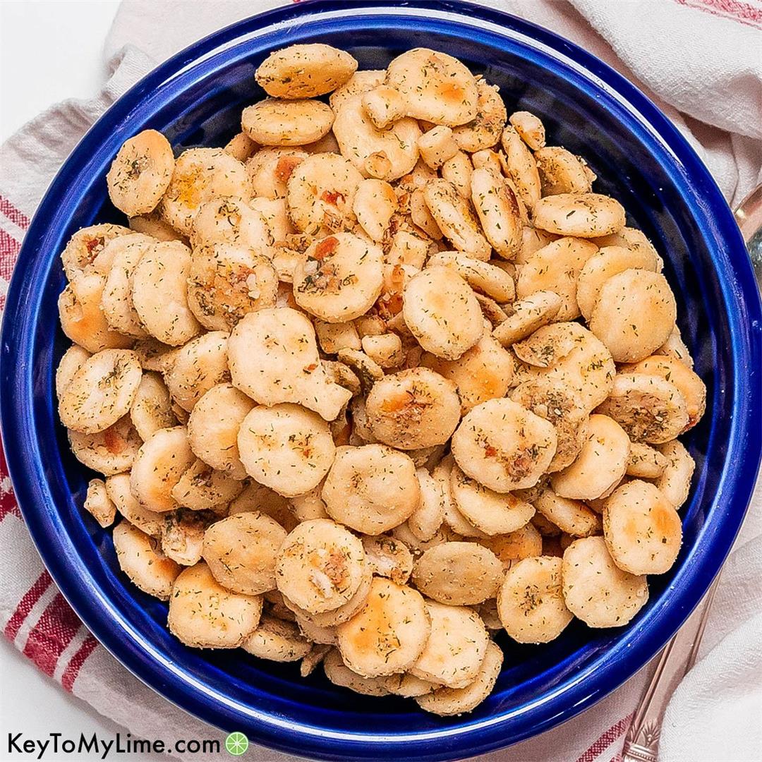 BEST Seasoned Oyster Crackers {with Ranch Seasoning VIDEO}