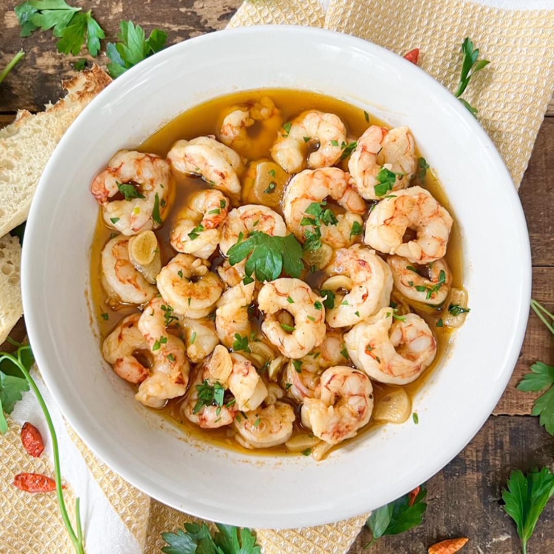 Spanish Chili Garlic Shrimp | CLASSIC Gambas al Pil Pil Recipe