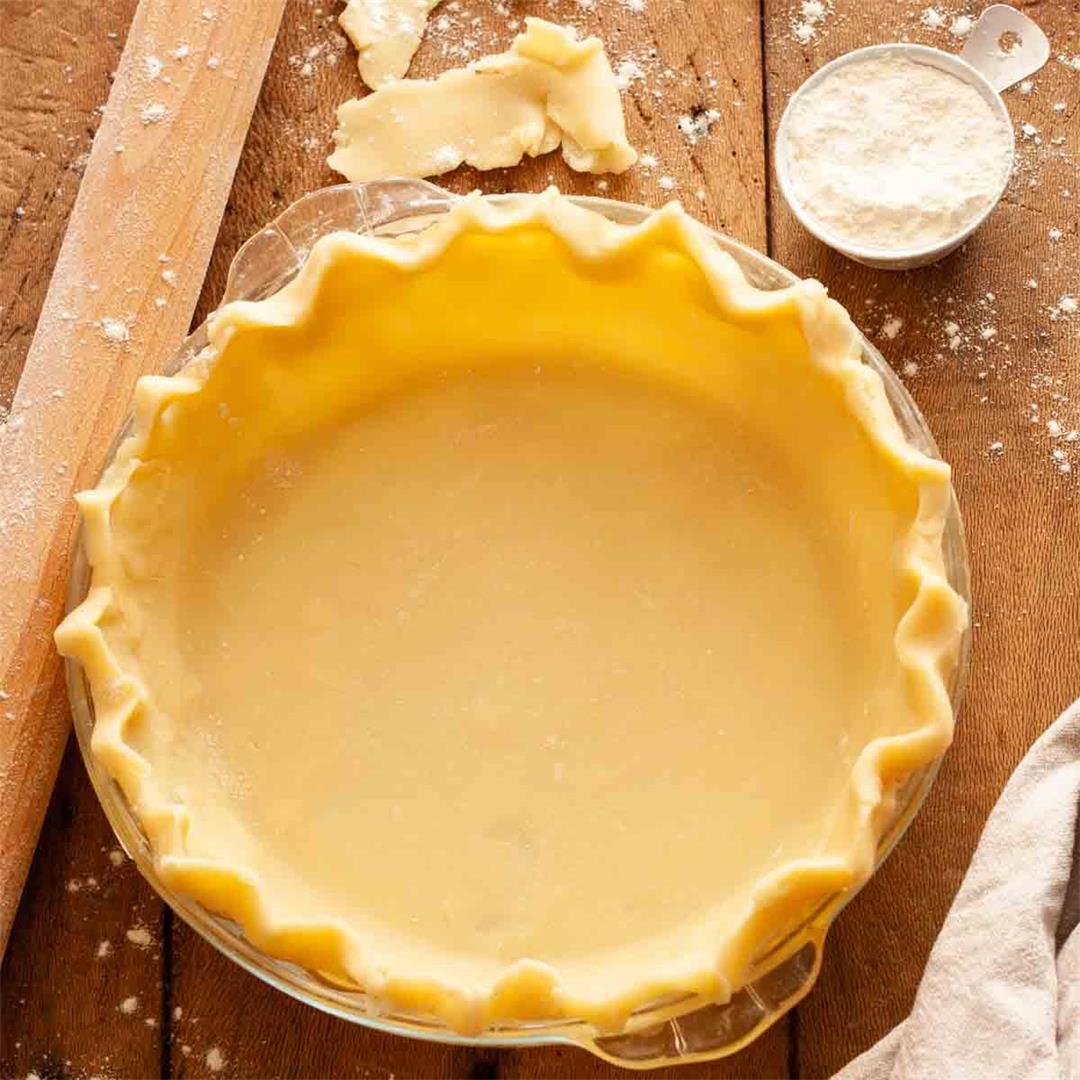 Easy 3 Ingredient Pie Crust