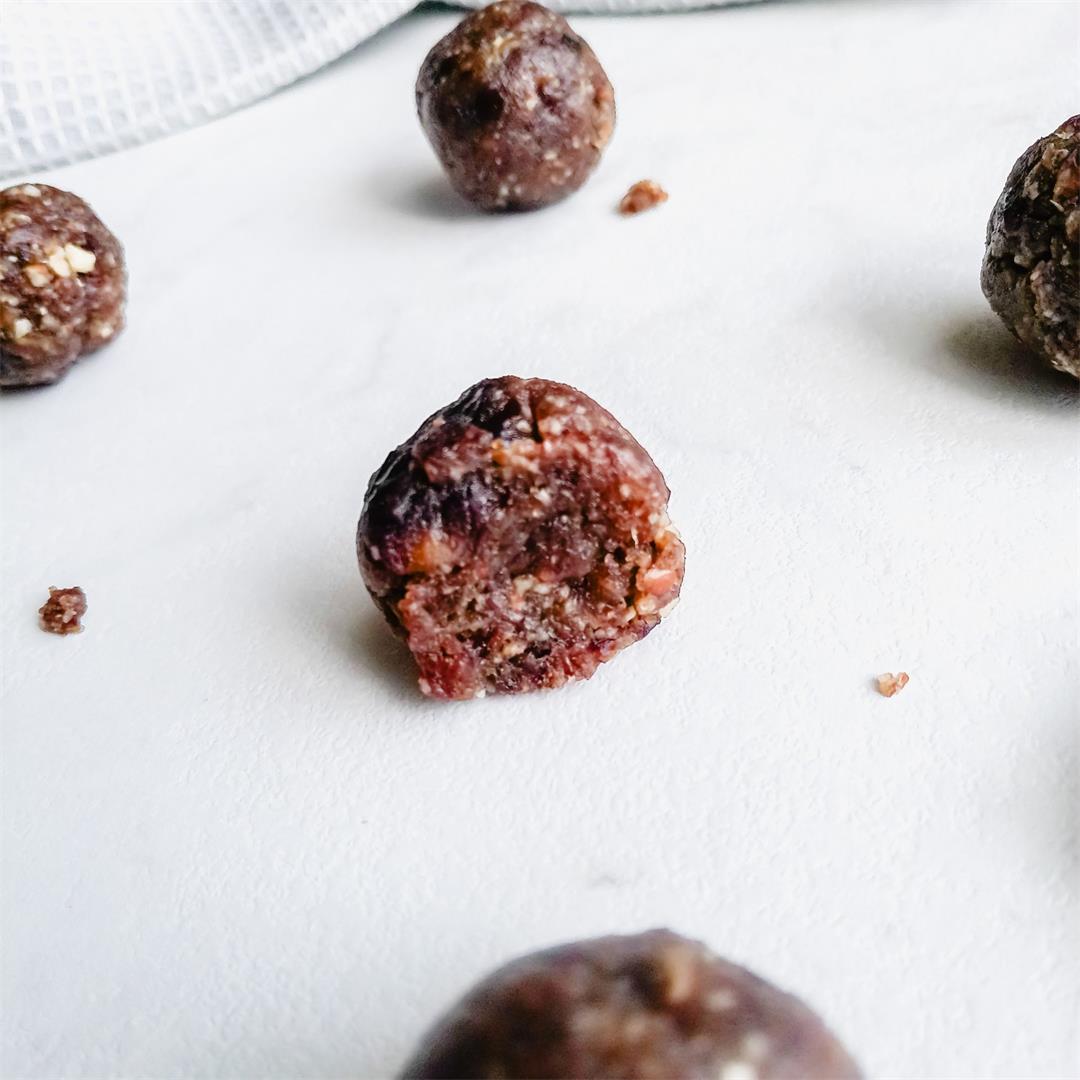 Pecan Pie Energy Bites