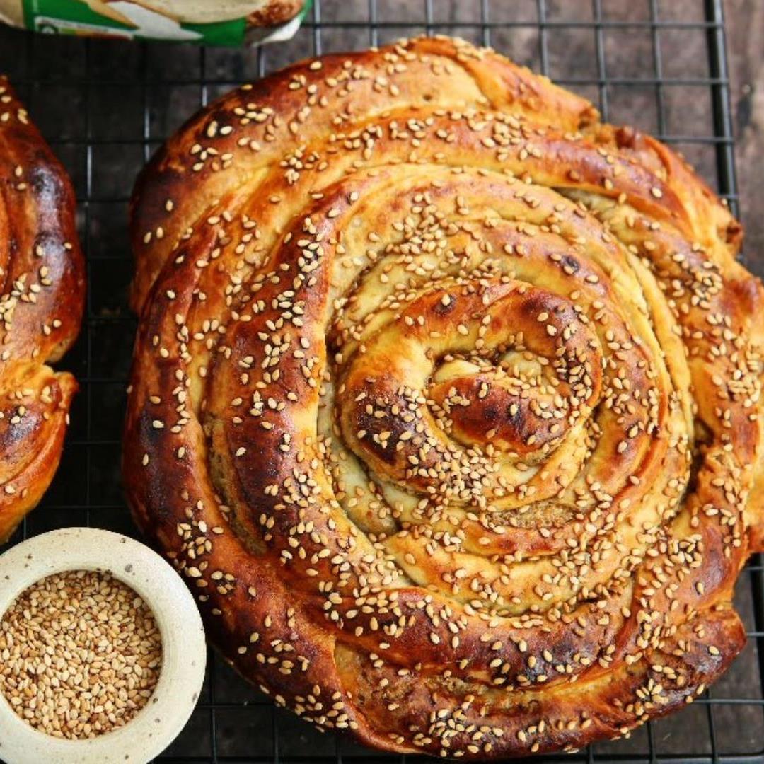 Tahinli Çörek Turkish Sesame Roll