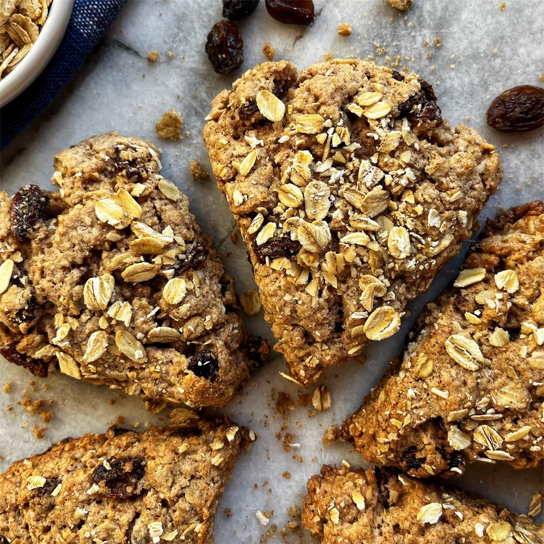 Oatmeal Raisin Scones