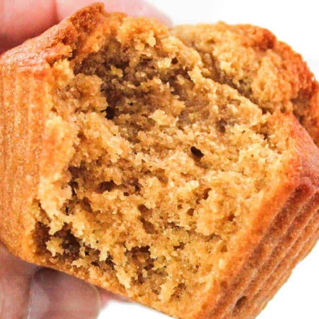 Biscoff Cream Cheese Muffins in the Air Fryer? Yes, Please!