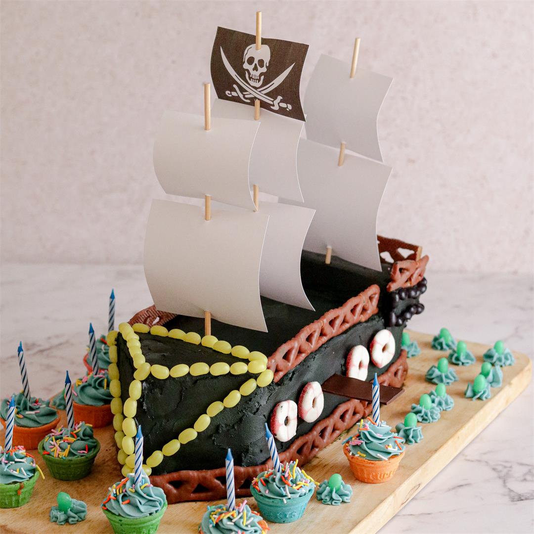 Pirate ship cake