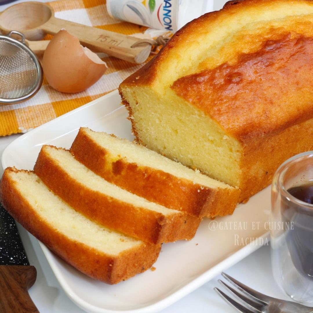 Easy French Yogurt Cake Recipe