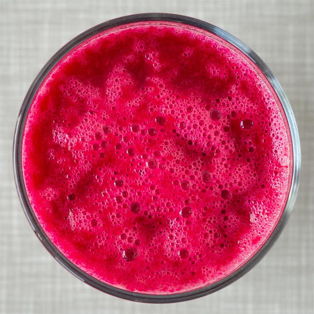 Beetroot Carrot Smoothie with Apple, Ginger, and Lemon