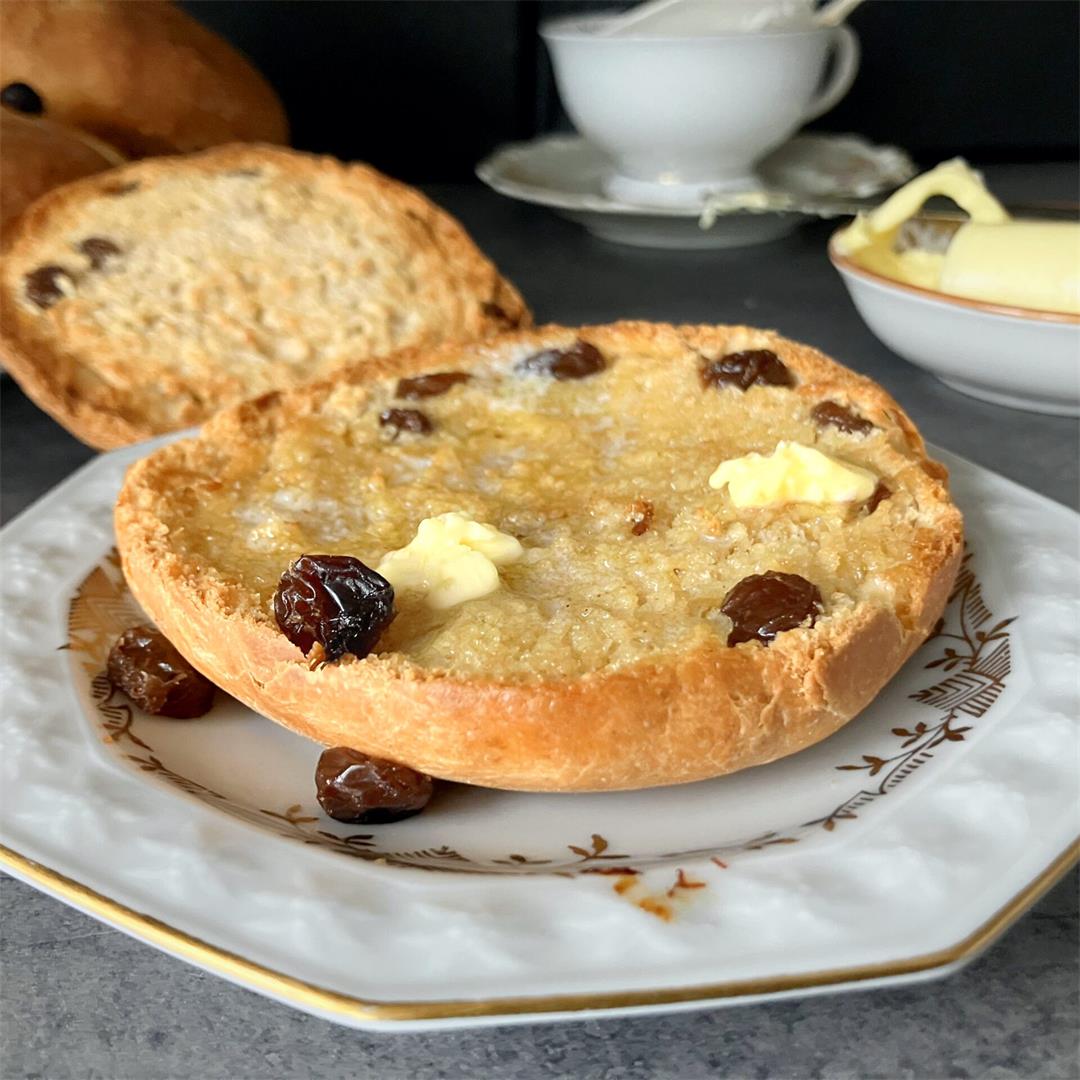 Spelt English Teacakes (spiced fruit buns)